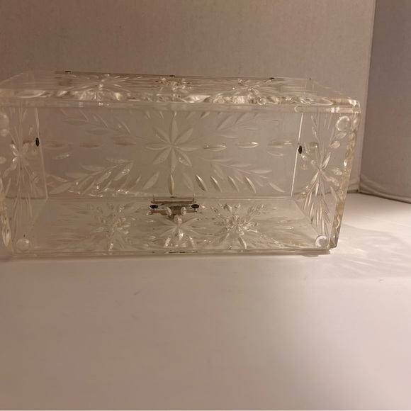 Vintage Clear Carved Lucite Box Purse - Picture 5 of 12